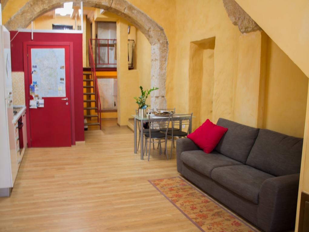 Appartamento Rosso Buoni E Cattivi Cagliari Zimmer foto